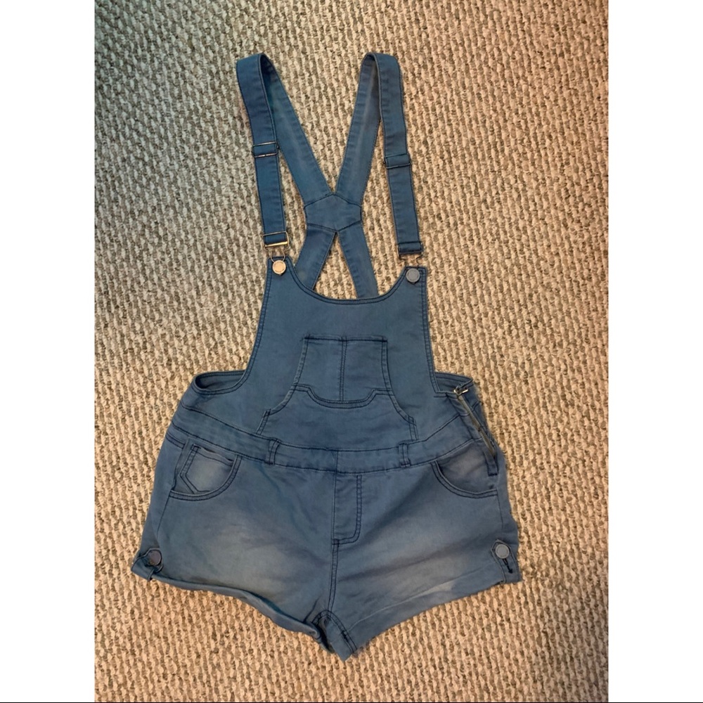 Sexy YMI short/stretch jean jumper Like new !